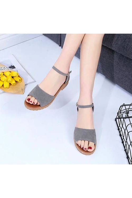  ‎الأحذية النسائية  الصيفية صندل