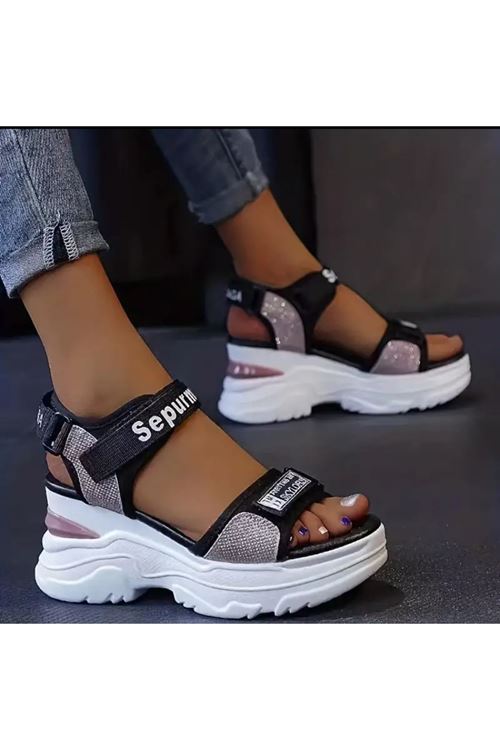 ‎الأحذية النسائية  الصيفية صندل