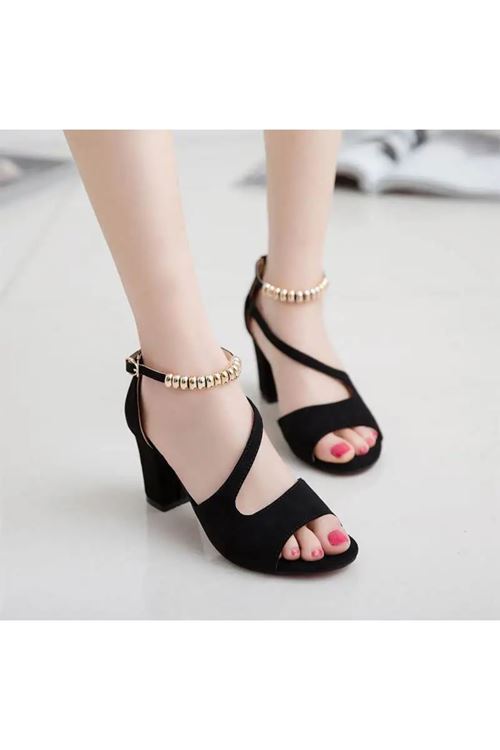 ‎الأحذية النسائية  الصيفية حذاء  كعب