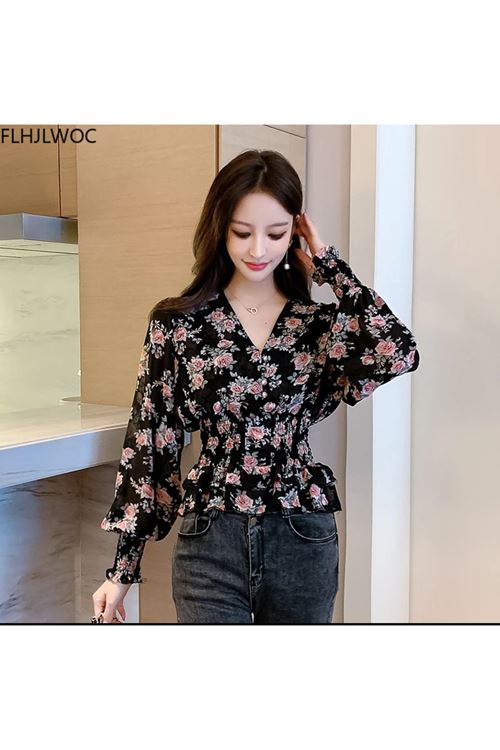 ملابس نسائية صيفية قميص