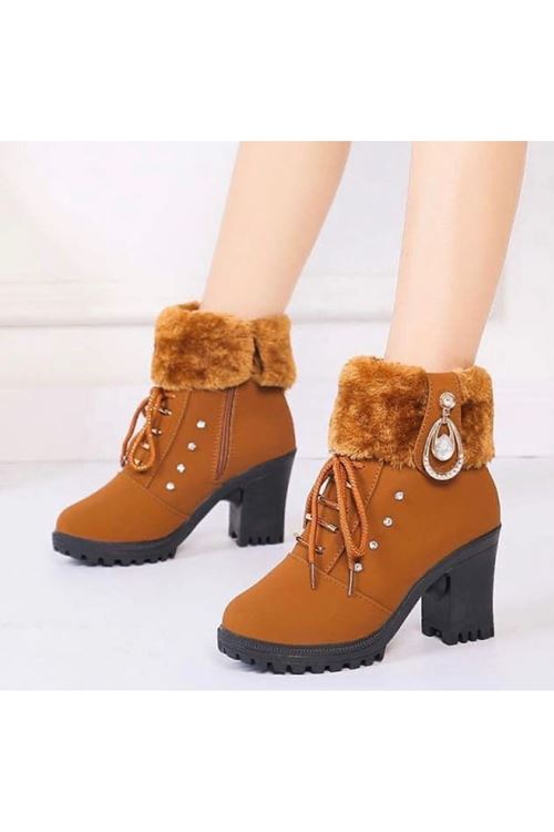 الأحذية النسائية الشتوية بوت قصير كعب  