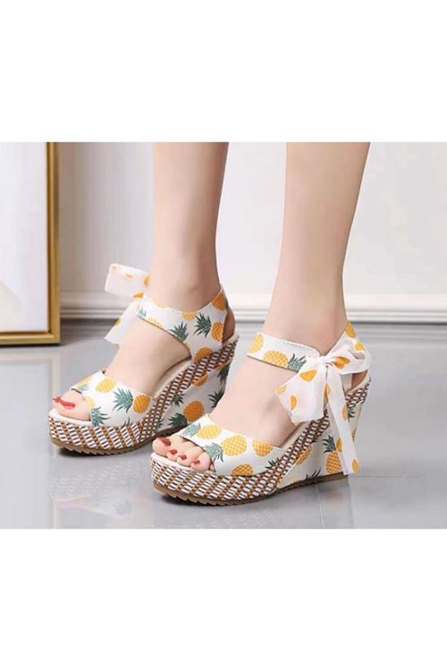  ‎الأحذية النسائية الصيفية كعب