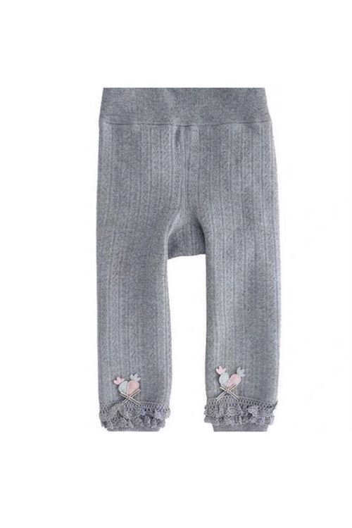 طفل بنت شتوية كولون