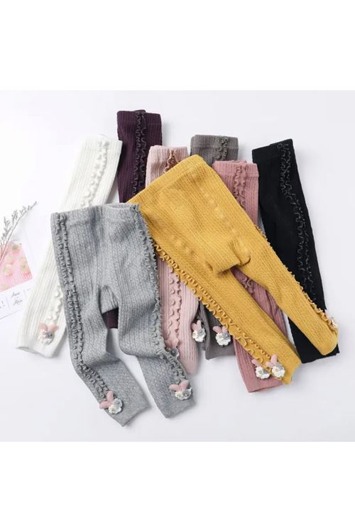 طفل بنت شتوية كولون