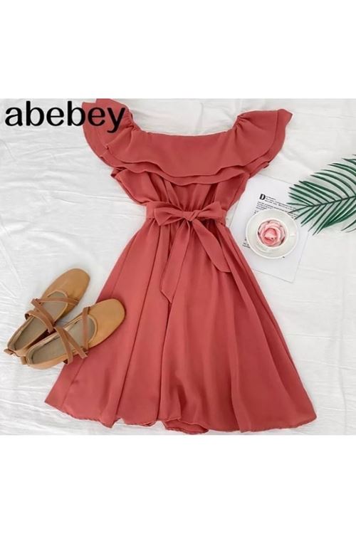 الملابس  النسائية  الصيفيّة  فستان