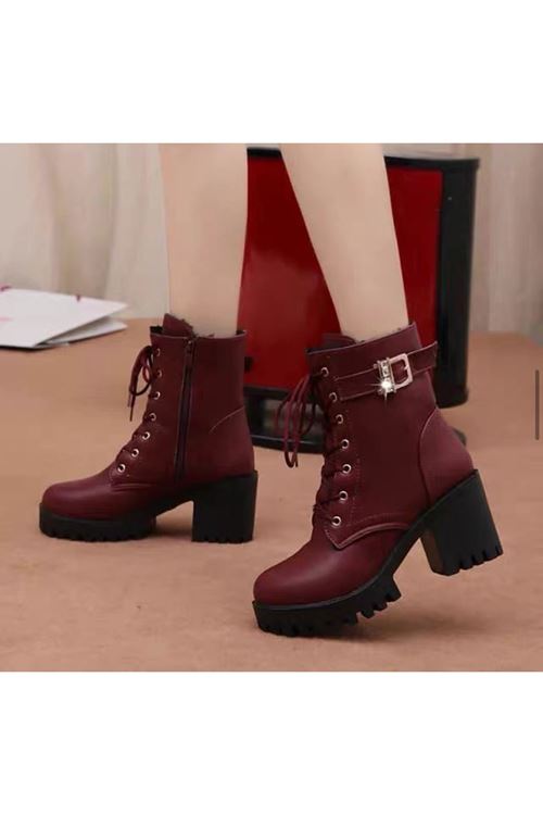 الأحذية النسائية الشتوية بوت قصير كعب