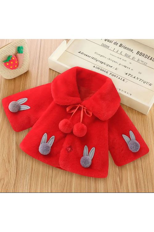 طفل بنت شتوية جاكيت