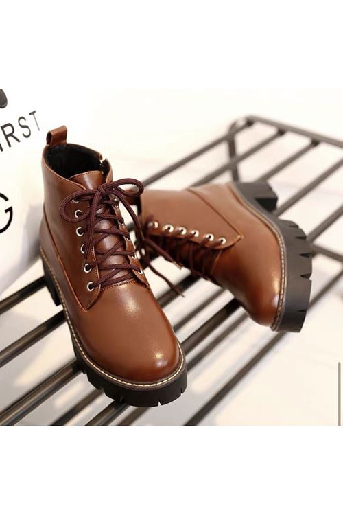 الأحذية النسائية الشتوية بوت قصير كعب