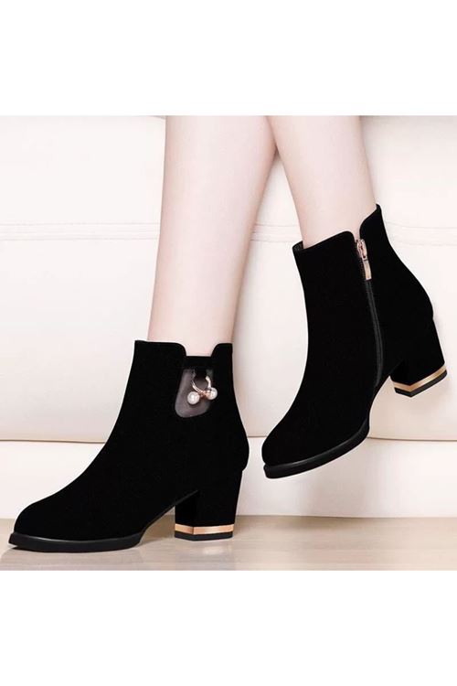 ‎الأحذية النسائية الشتوية بوت قصير كعب