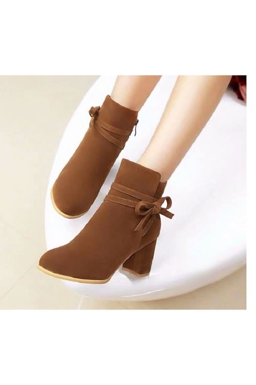 الأحذية النسائية الشتوية بوت قصير كعب  