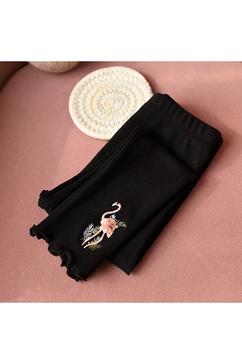 طفل بنت شتوية كولون