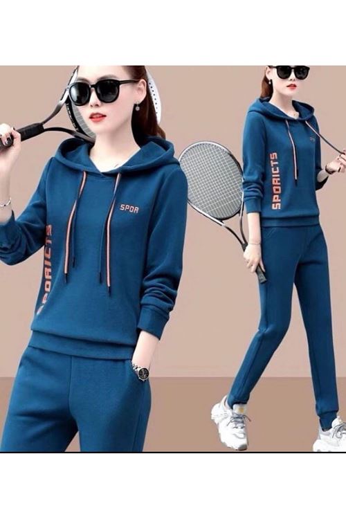 ملابس نسائية شتوية تراك