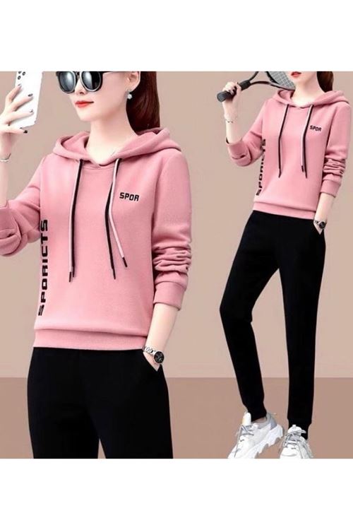 ملابس نسائية شتوية تراك