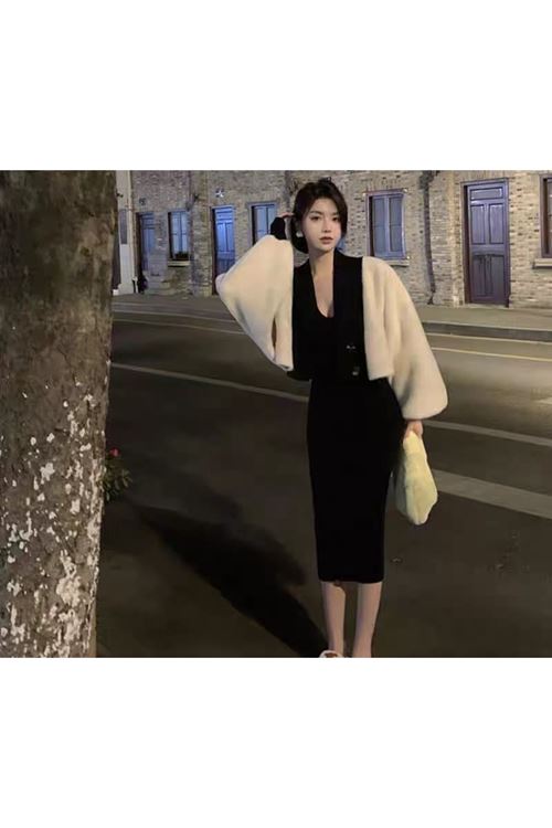 ملابس نسائية شتوية فستان