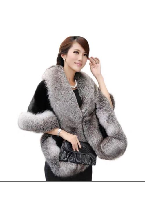 الملابس النسائية الشتوية شال