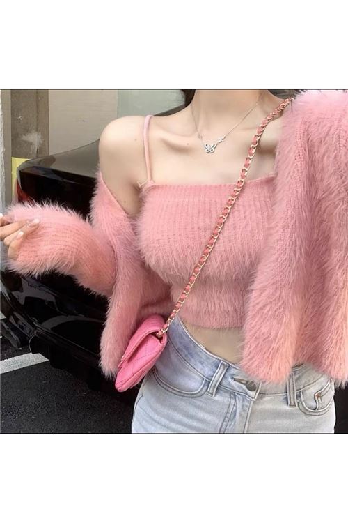 ملابس النسائية الشتوية سترة صوف