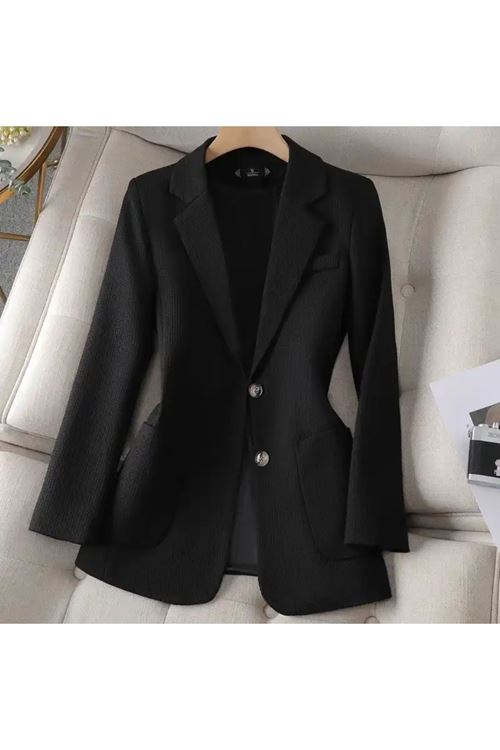 ملابس نسائية شتوية جاكيت