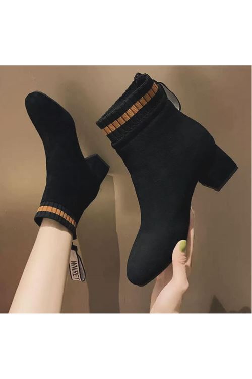 الأحذية النسائية الشتوية بوت قصير كعب  