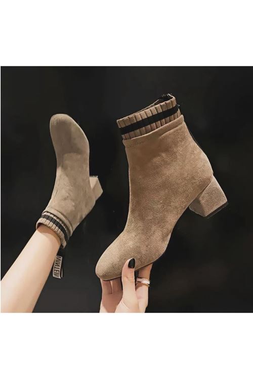 الأحذية النسائية الشتوية بوت قصير كعب  