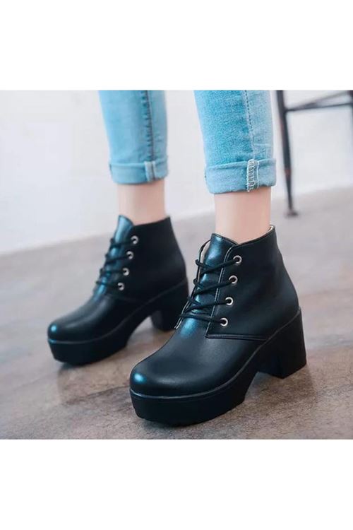 الأحذية النسائية الشتوية بوت قصير كعب