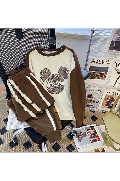 ملابس نسائية شتوية تراك