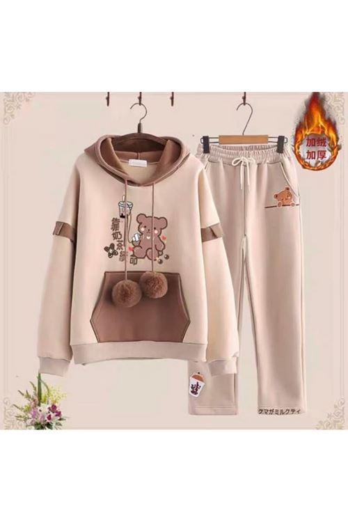 ملابس نسائية شتوية تراك