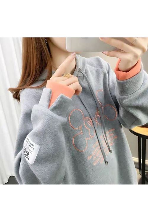 ملابس نسائية شتوية هودي