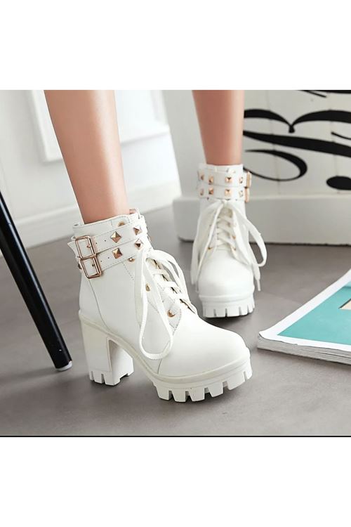 ‎الأحذية النسائية الشتوية بوت قصير كعب