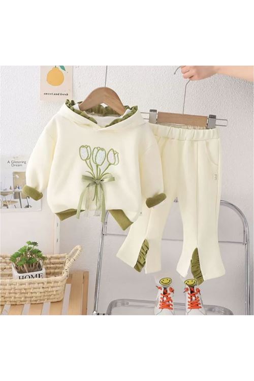 طفل بنت شتوية تراك