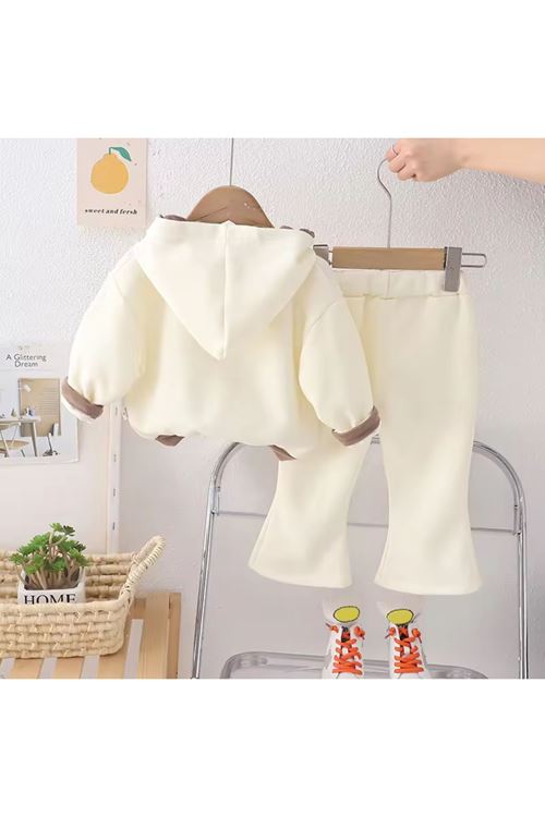 طفل بنت شتوية تراك