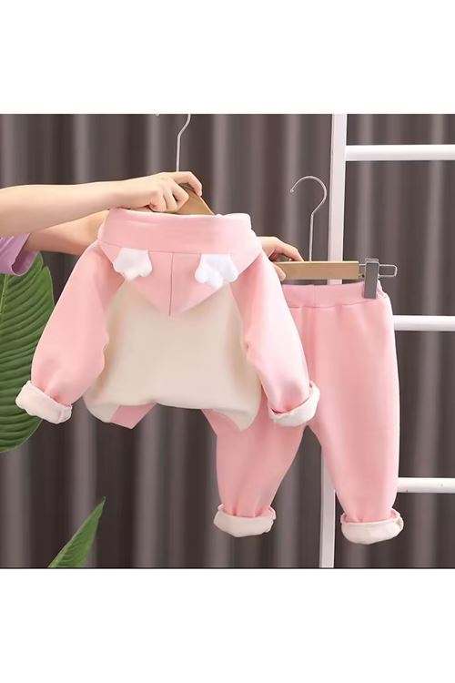 طفل بنت شتوية تراك