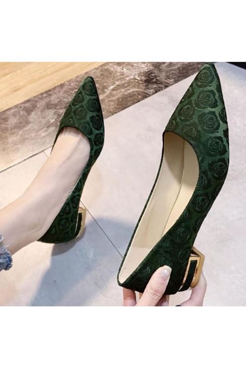 الأحذية النسائية الصيفية  فلات	