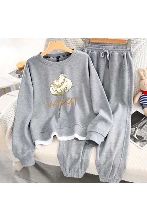 ملابس نسائية شتوية تراك