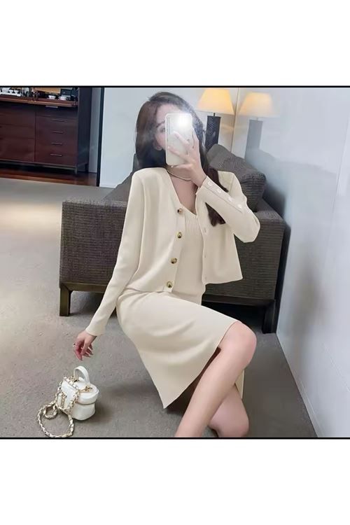 ملابس النسائية الشتوية فستان