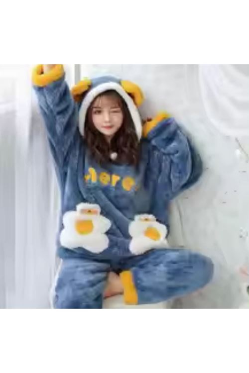 ملابس نسائية شتوية تراك