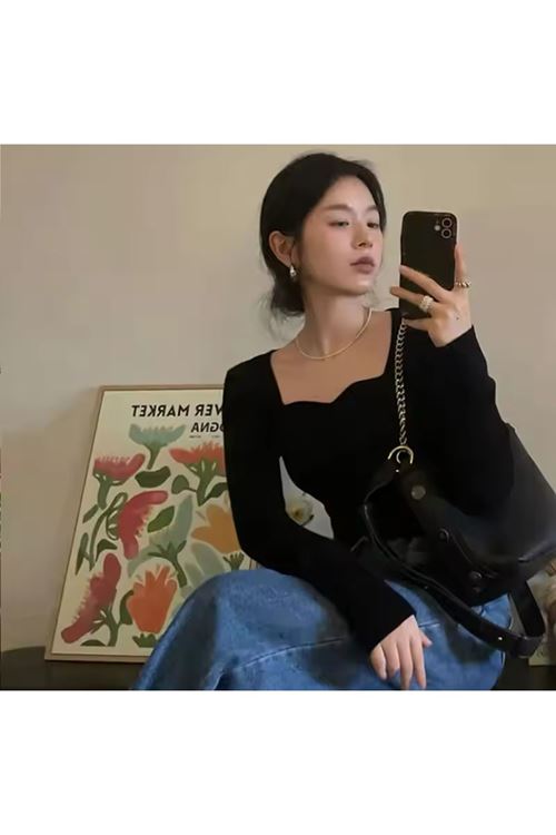 الملابس النسائية الشتوية البلوز