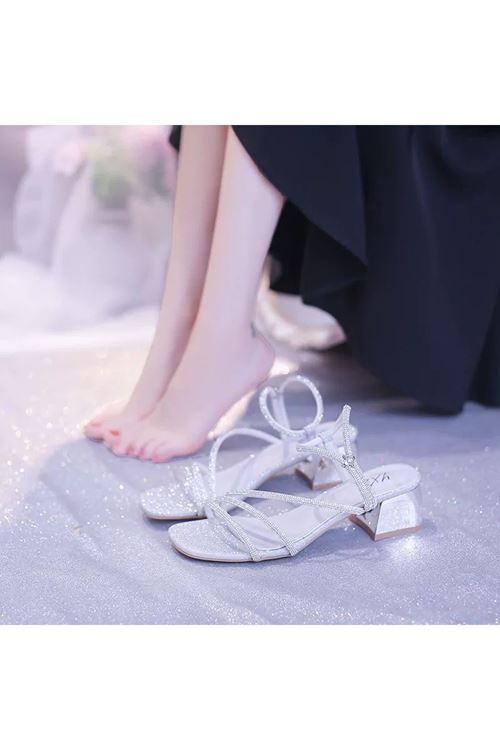 ‎الأحذية النسائية  الصيفية حذاء  كعب