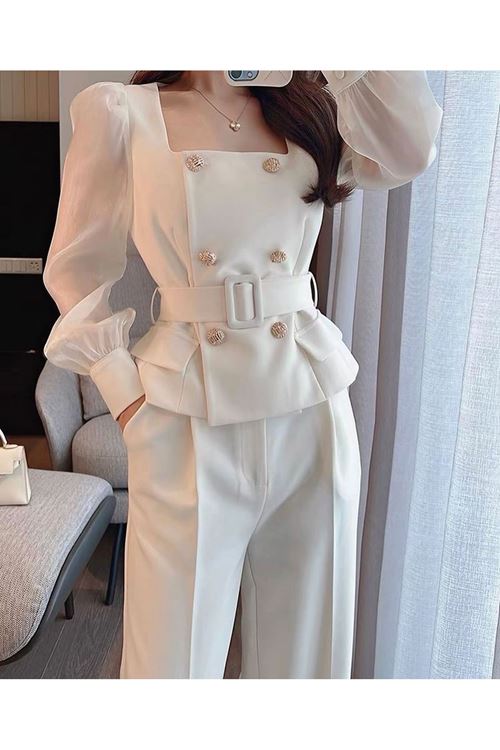 ملابس نسائية صيفية قاط