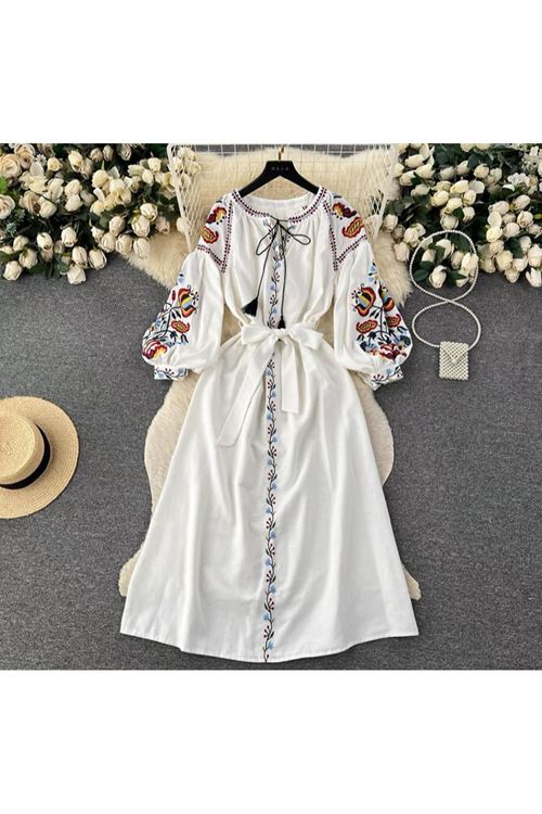 ملابس نسائية صيفية فستان