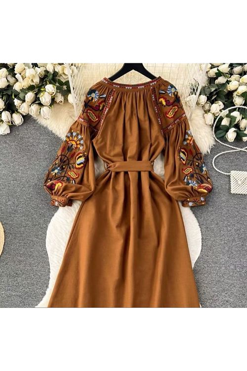 ملابس نسائية صيفية فستان