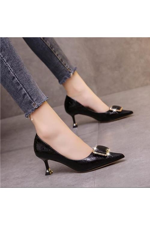 الأحذية النسائية الصيفية حذاء كعب