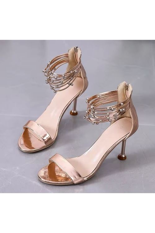  ‎الأحذية النسائية  الصيفية  كعب