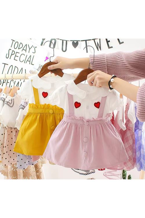 طفل بنت صيفية فستان