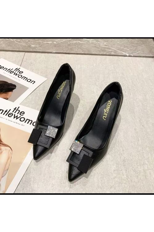 الاحذية نسائية صيفية كعب