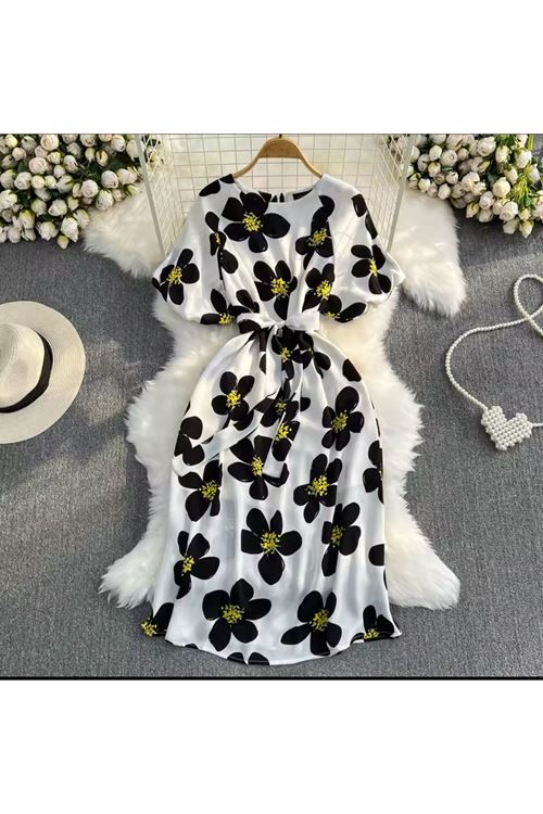 ملابس نسائية صيفية فستان 