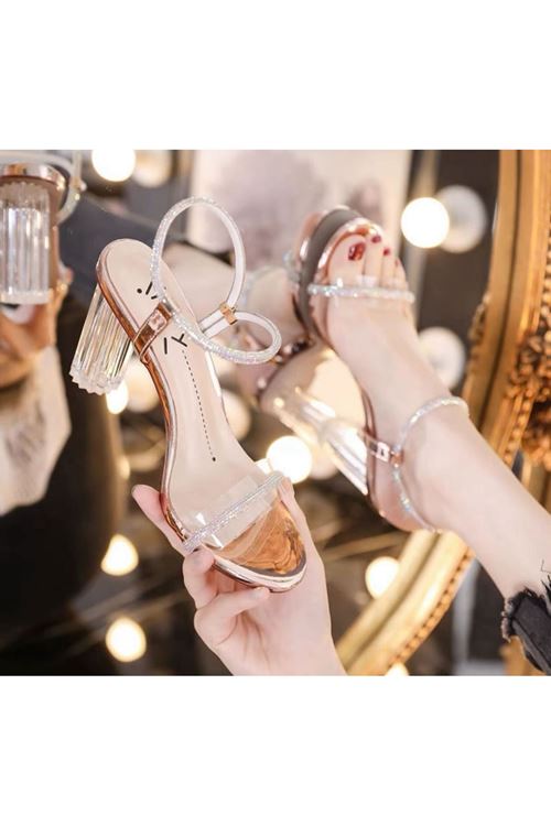 الأحذية النسائية الصيفية حذاء كعب