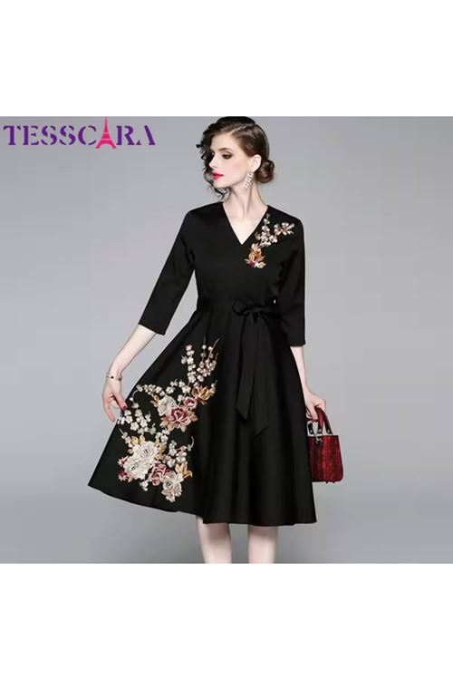 ملابس نسائية صيفية فستان