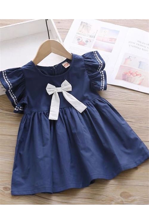 طفل بنت صيفية فستان