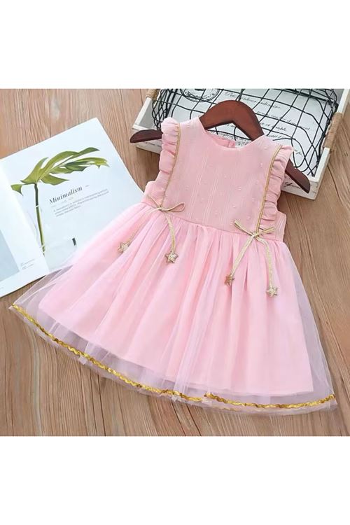 طفل بنت صيفية فستان