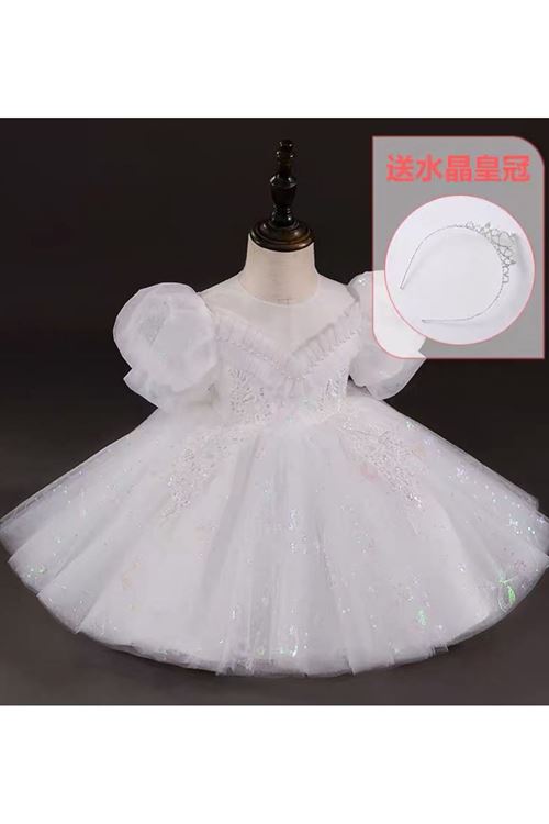 طفل بنت صيفية فستان